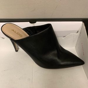 Aldo Lareidith Mule:  Size 8.5:  Black Leather: NWT